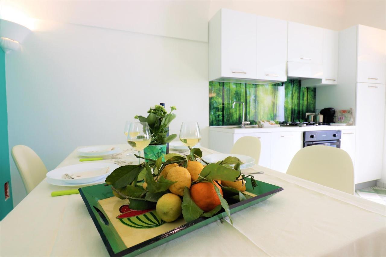 Mary'S Apartments - De Vivo Realty Massa Lubrense Dış mekan fotoğraf