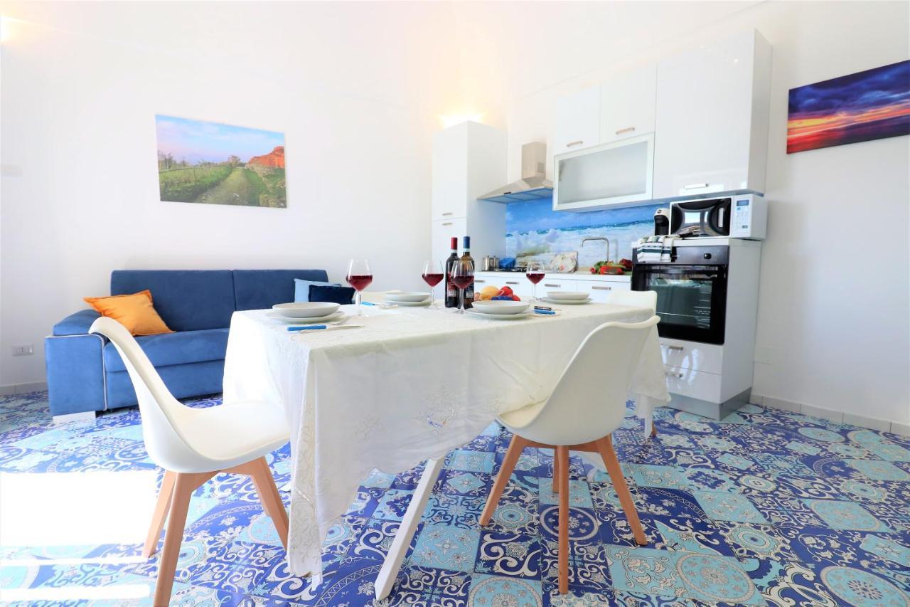 Mary'S Apartments - De Vivo Realty Massa Lubrense Dış mekan fotoğraf